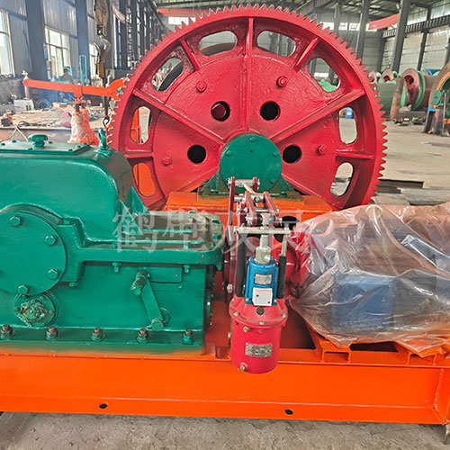 礦用鑿井絞車出口俄羅斯！